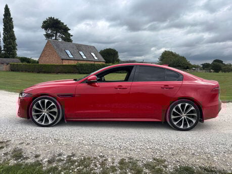 Jaguar XE 2.0 XE R-Dynamic SE D Auto 4dr 16