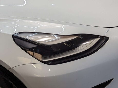 Tesla Model 3 Model 3 Long Range AWD 4WD 4dr 27