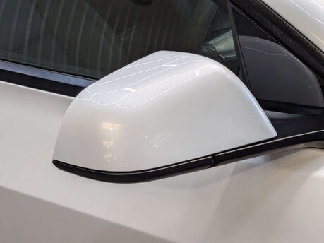 Tesla Model 3 Model 3 Long Range AWD 4WD 4dr 26