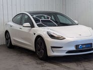 Tesla Model 3 Model 3 Long Range AWD 4WD 4dr 18