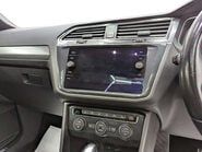 Volkswagen Tiguan 2.0 Tiguan R-Line TDI BlueMotion Technology 4Motion Semi-Auto 4WD 5dr 82