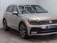 Volkswagen Tiguan 2.0 Tiguan R-Line TDI BlueMotion Technology 4Motion Semi-Auto 4WD 5dr 19