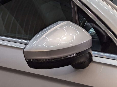 Volkswagen Tiguan 2.0 Tiguan R-Line TDI BlueMotion Technology 4Motion Semi-Auto 4WD 5dr 26