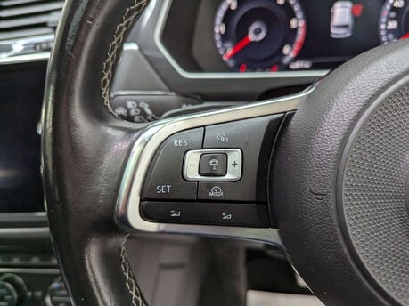 Volkswagen Tiguan 2.0 Tiguan R-Line TDI BlueMotion Technology 4Motion Semi-Auto 4WD 5dr 71