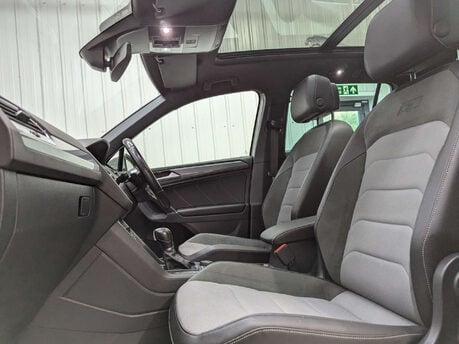Volkswagen Tiguan 2.0 Tiguan R-Line TDI BlueMotion Technology 4Motion Semi-Auto 4WD 5dr 57