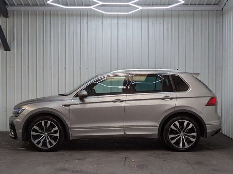 Volkswagen Tiguan 2.0 Tiguan R-Line TDI BlueMotion Technology 4Motion Semi-Auto 4WD 5dr 15