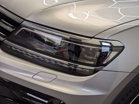 Volkswagen Tiguan 2.0 Tiguan R-Line TDI BlueMotion Technology 4Motion Semi-Auto 4WD 5dr 29