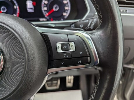 Volkswagen Tiguan 2.0 Tiguan R-Line TDI BlueMotion Technology 4Motion Semi-Auto 4WD 5dr 75