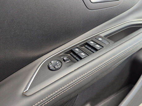 Peugeot 3008 1.6 3008 Allure Blue HDi S/S 5dr 81