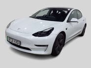 Tesla Model 3 Model 3 Long Range AWD 4WD 4dr 10