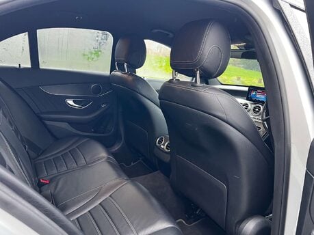 Mercedes-Benz C Class 2.0 C 220 AMG Line D Auto 4dr 16
