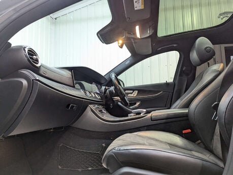 Mercedes-Benz E Class 2.0 E 220 AMG Line Night Edition Premium+ D Auto 4dr 53