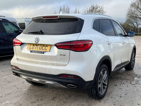 MG HS 1.5 MG HS Excite 5dr 7