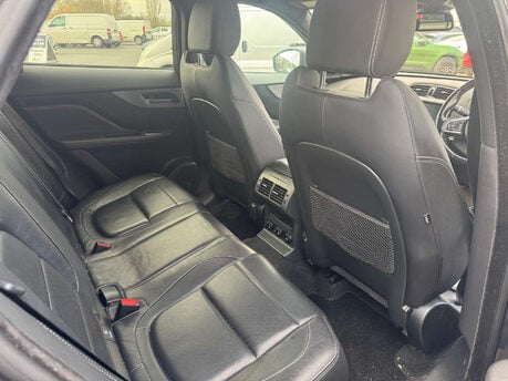 Jaguar F-Pace 3.0 F-Pace V6 S AWD D Auto 4WD 5dr 16
