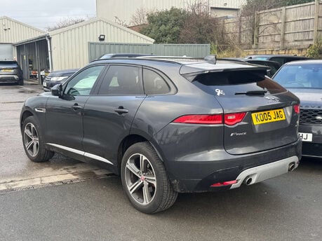 Jaguar F-Pace 3.0 F-Pace V6 S AWD D Auto 4WD 5dr 19