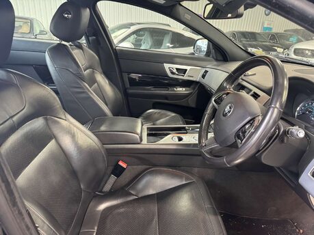 Jaguar XF 3.0 XF S Premium Luxury V6 D Auto 4dr 13