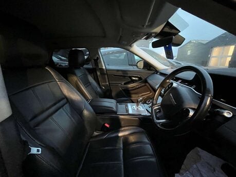 Land Rover Range Rover Evoque 2.0 Range Rover Evoque SE D Auto 4WD 5dr 4