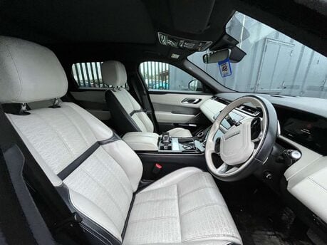 Land Rover Range Rover Velar 2.0 Range Rover Velar R-Dynamic HSE D240 Auto 4WD 5dr 4