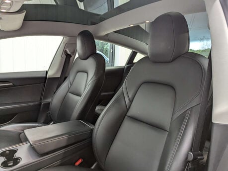 Tesla Model 3 Model 3 Standard Range + 4dr 52