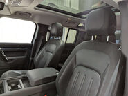 Land Rover Defender 2.0 Defender S D Auto 4WD 5dr 55