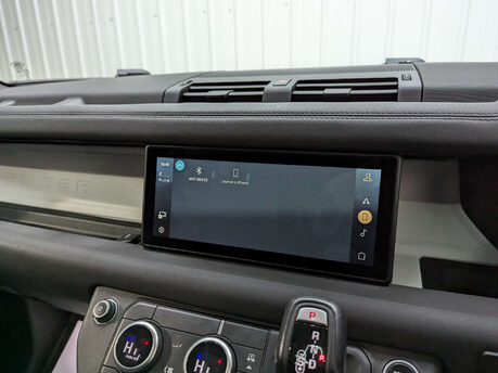 Land Rover Defender 2.0 Defender S D Auto 4WD 5dr 85