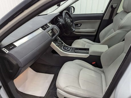 Land Rover Range Rover Evoque 2.0 Range Rover Evoque SE Tech TD4 Auto 4WD 5dr 52