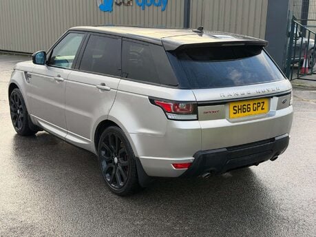Land Rover Range Rover Sport 3.0 Range Rover Sport HSE Dynamic SDV6 Auto 4WD 5dr 7