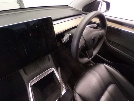 Tesla Model Y Model Y Long Range AWD 4WD 5dr 3