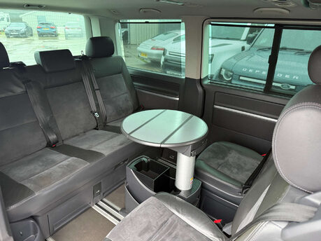 Volkswagen Caravelle 2.0 Caravelle Executive TDI 180 4x4 Auto 4WD 5dr 13