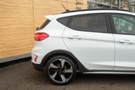 Ford Fiesta ACTIVE B AND O PLAY 10