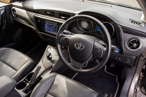 Toyota Auris VVT-I EXCEL TOURING SPORTS 4