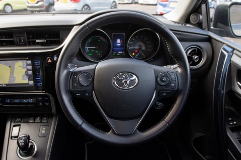 Toyota Auris VVT-I EXCEL TOURING SPORTS 23