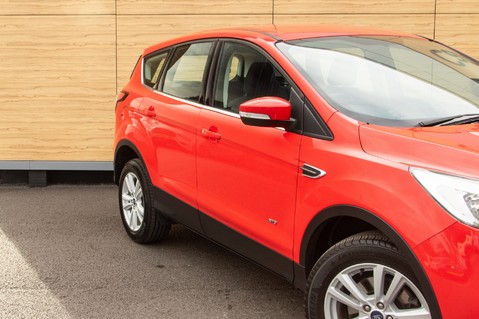 Ford Kuga ZETEC 9