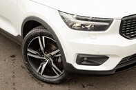 Volvo XC40 T3 R-DESIGN 3