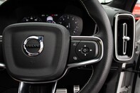 Volvo XC40 T3 R-DESIGN 22