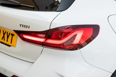 BMW 1 Series 118I M SPORT 6