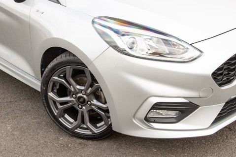 Ford Fiesta ST-LINE 3