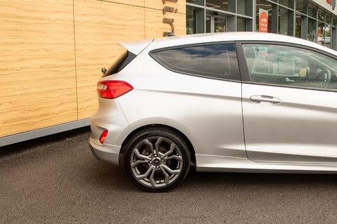 Ford Fiesta ST-LINE 11