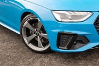 Audi A4 AVANT TFSI S LINE BLACK EDITION MHEV 3