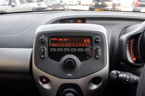 Toyota Aygo VVT-I X-PLAY 25