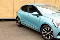 Renault Clio ICONIC TCE 9