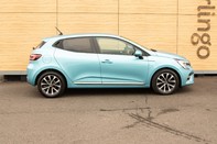 Renault Clio ICONIC TCE 15