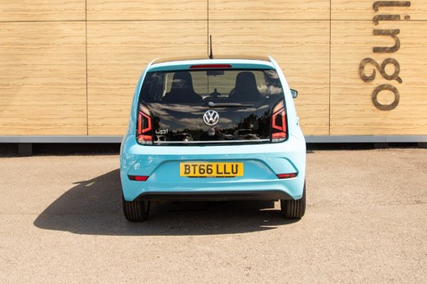 Volkswagen Up HIGH UP 8