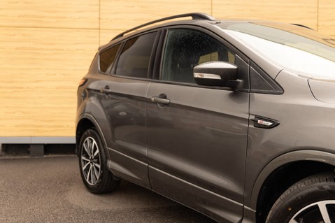 Ford Kuga ST-LINE 9