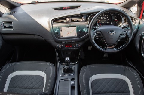 Kia Ceed CRDI GT-LINE S ISG 13