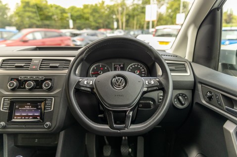 Volkswagen Caddy C20 LIFE TDI 23