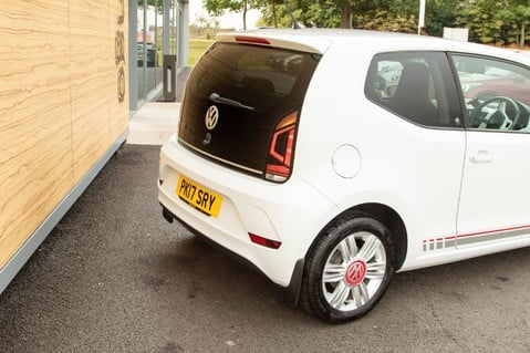 Volkswagen Up UP BY BEATS 10