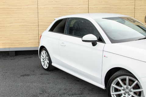 Audi A1 TFSI S-LINE 9