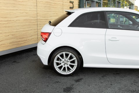 Audi A1 TFSI S-LINE 11