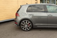 Volkswagen Golf GTI PERFORMANCE TSI DSG 11